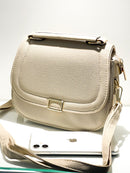 Bolsa Média Redonda em Couro Sintético Eclusivo LiSShop