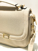 Bolsa Média Redonda em Couro Sintético Eclusivo LiSShop